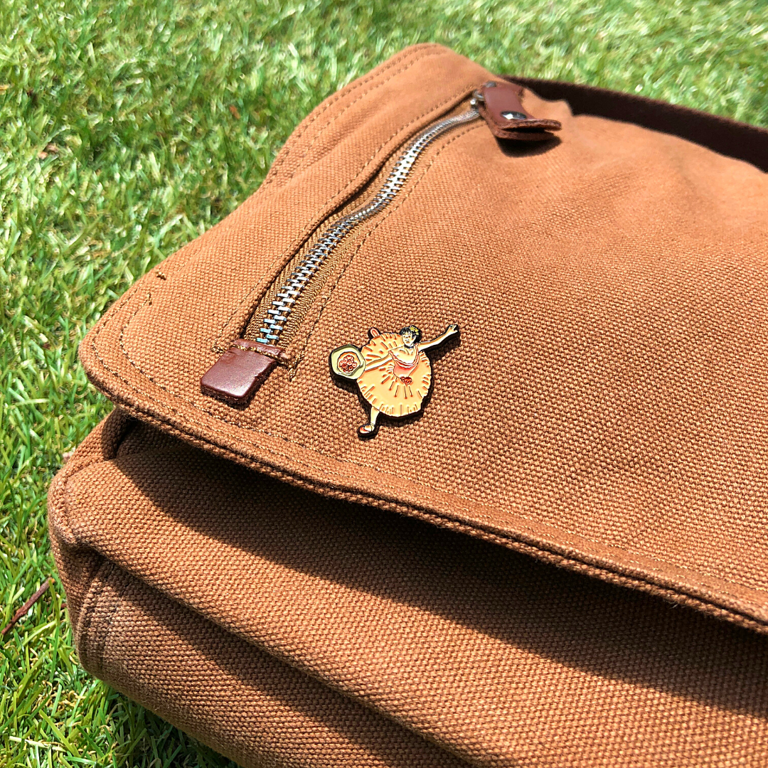 Danseuse avec un bouquet - Broche