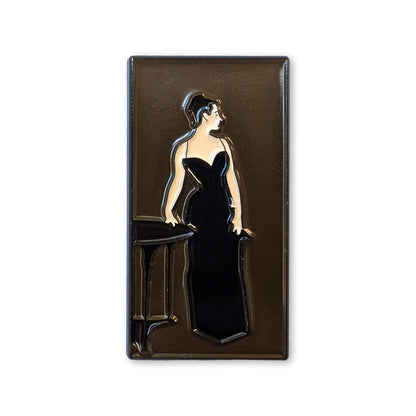 Madame X - Pin