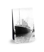 Titanic Leaving Southampton - Titanic collection - Magnetic Bookmark