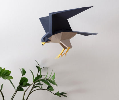 Peregrine Falcon - Falco Peregrinus - Paper Figure 3D