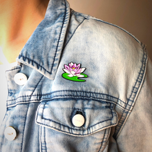 Water Lily - Pin